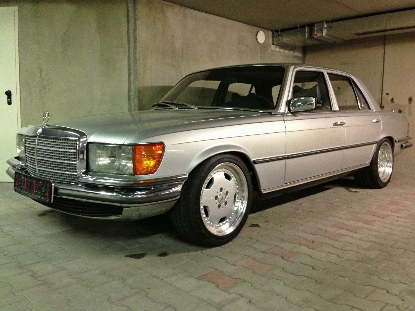 Mercedes Benz 450sel 6 9 AMG w116