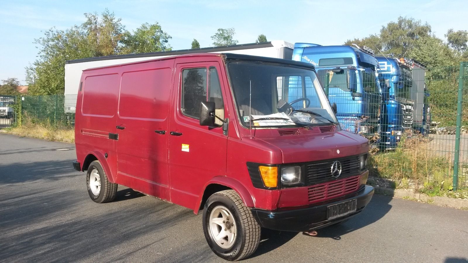 Купить Бу Мерседес 207 410